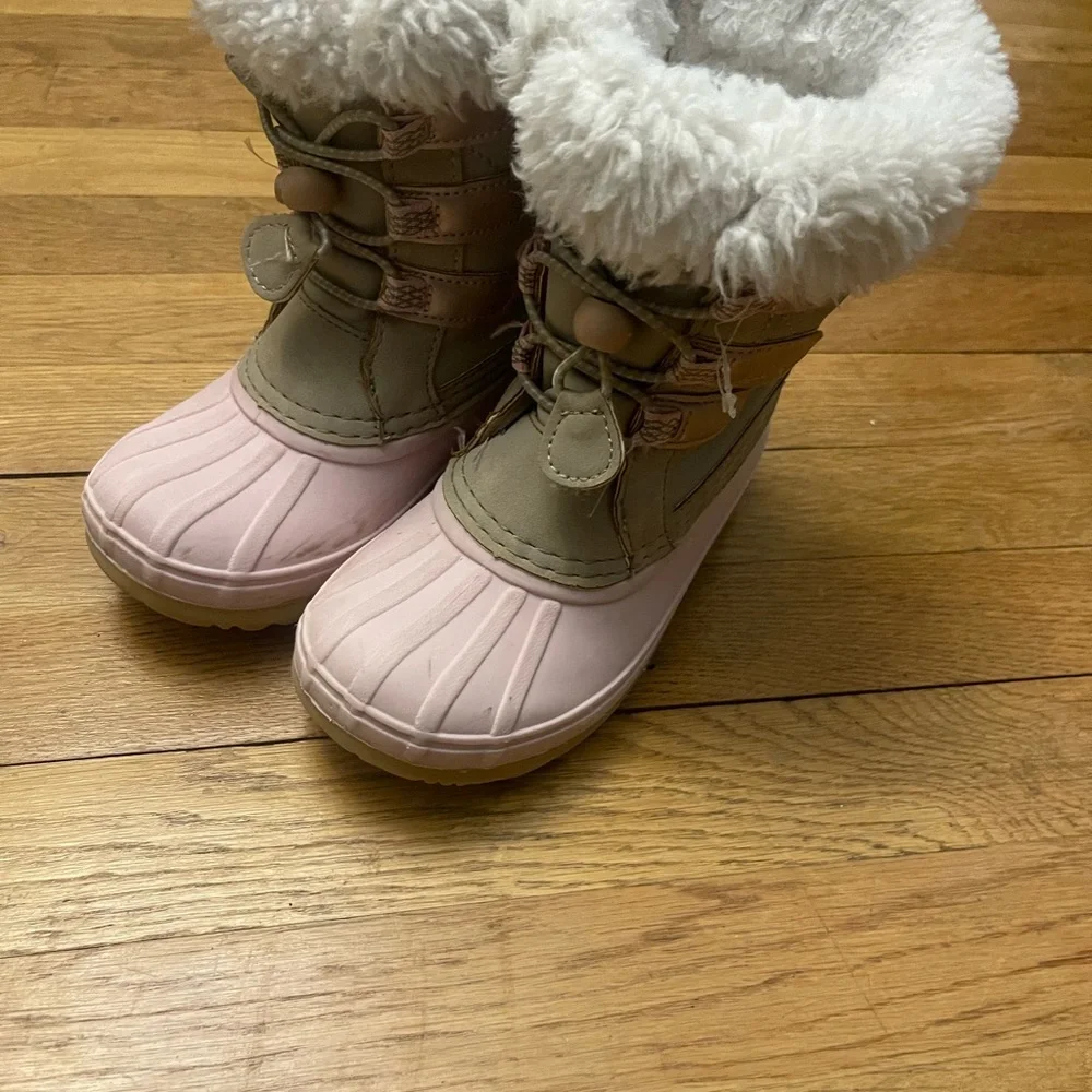 Pink and Tan Winter Boots with Faux Fur - Picture 2 of 8
